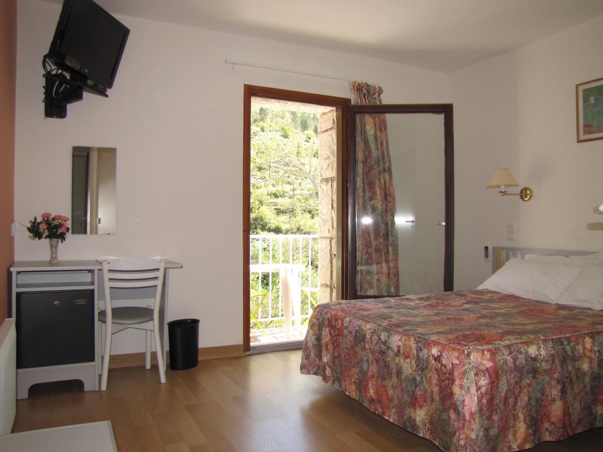 Hotel Chante-Perdrix แซ็ง-เอนีมี ภายนอก รูปภาพ