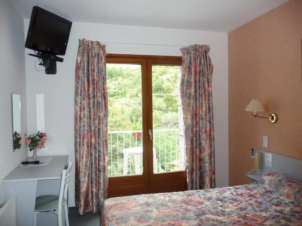 Hotel Chante-Perdrix แซ็ง-เอนีมี ภายนอก รูปภาพ